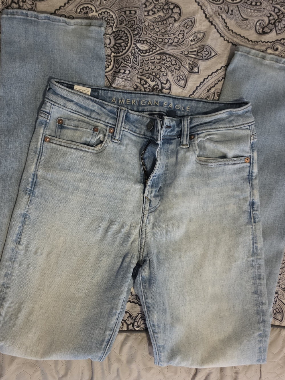 American Eagle Outfitters Light Blue Skinny Jeans - Faded Wash